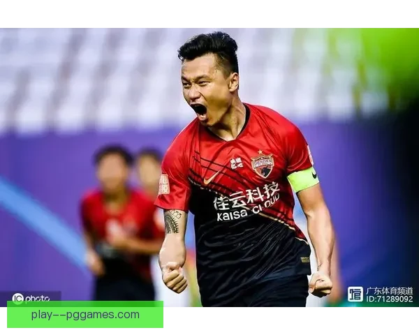 杰帕罗夫荣膺亚洲足球先生两次成就背后的传奇故事与坚持 杰帕罗夫荣膺亚洲足球先生两次成就背后的传奇故事与坚持